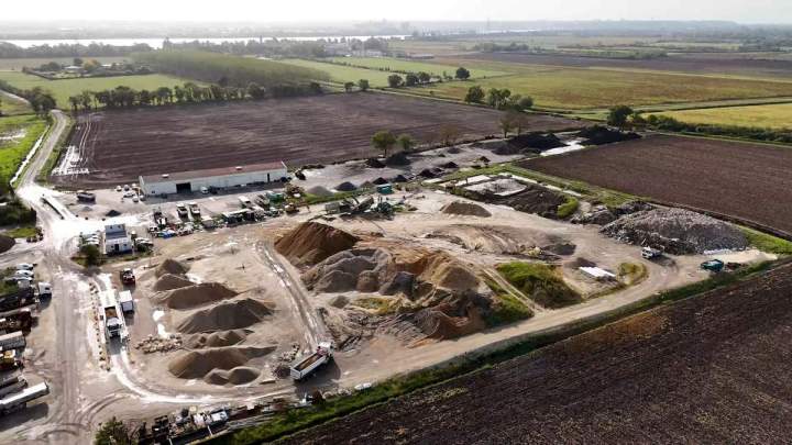 Fraisat, sable, galet, béton concassé, gravier, etc...